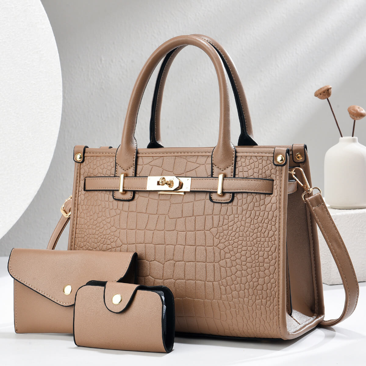 Elegant Handbag Set with Matching Wallets - Image 3