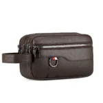 Men’s vintage-style handheld camera and phone storage bag